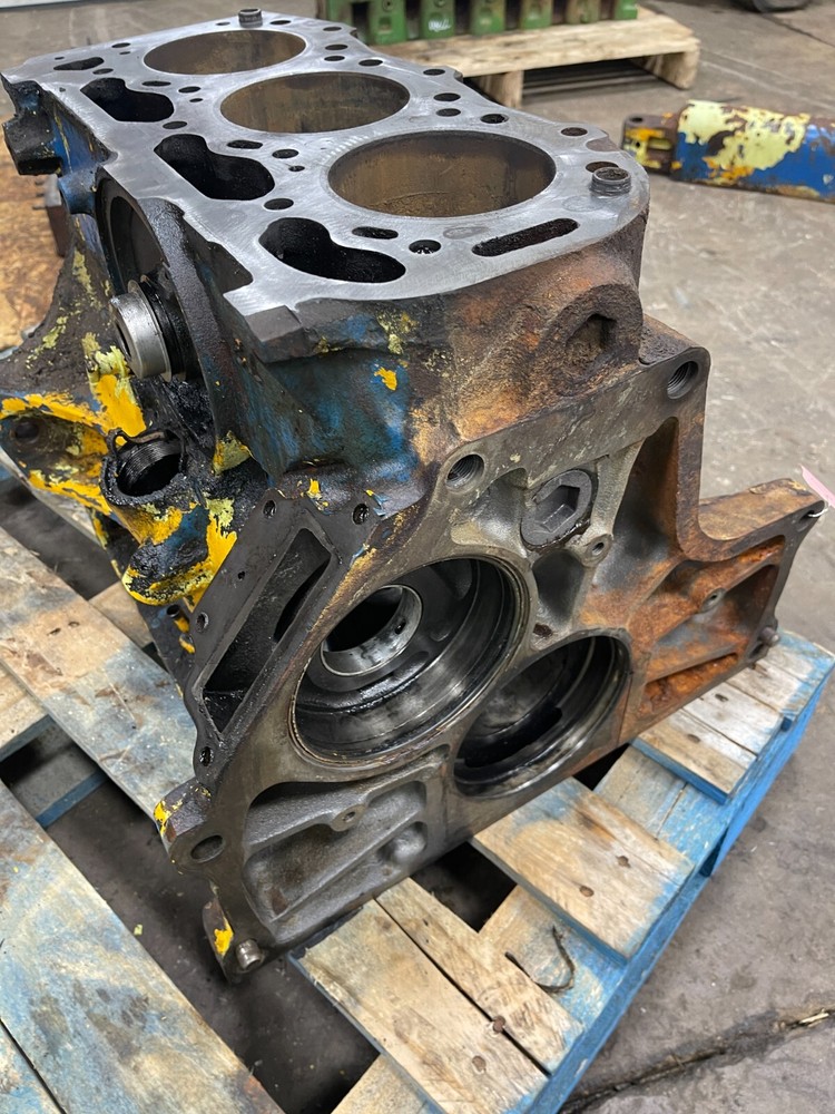 Ford 3500 Tractor Engine Block C5NN6015