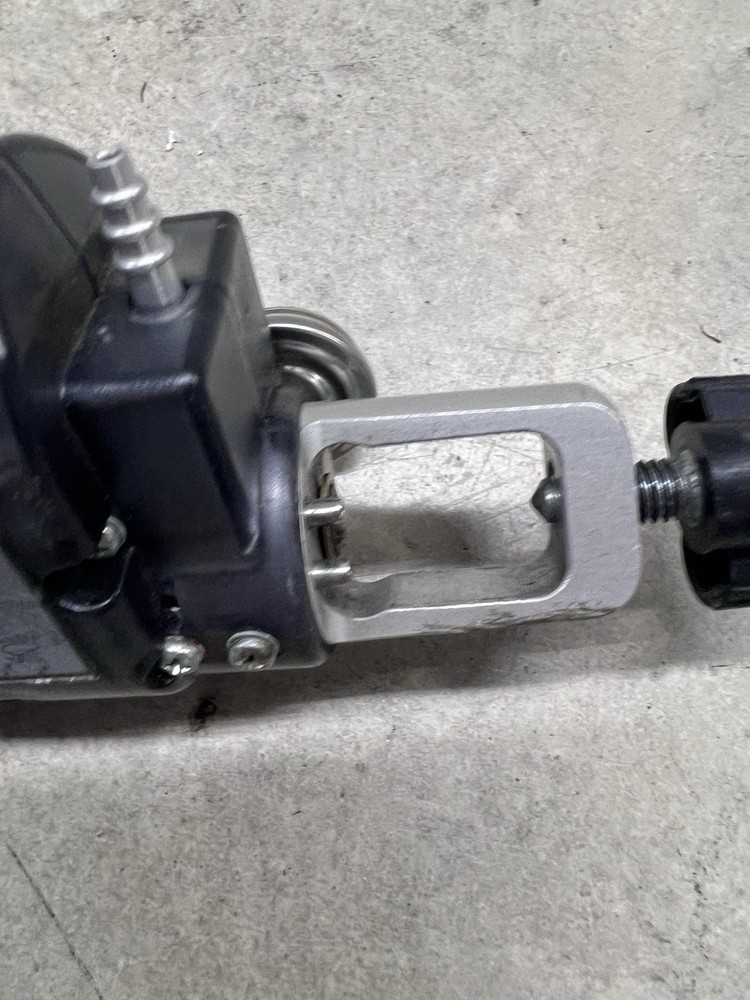 Tested Pulse Dose Oxygen Regulator PD1000 ~Powers On