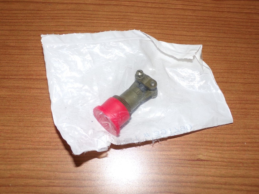 ITT Cannon Connector MS3116F8-4P