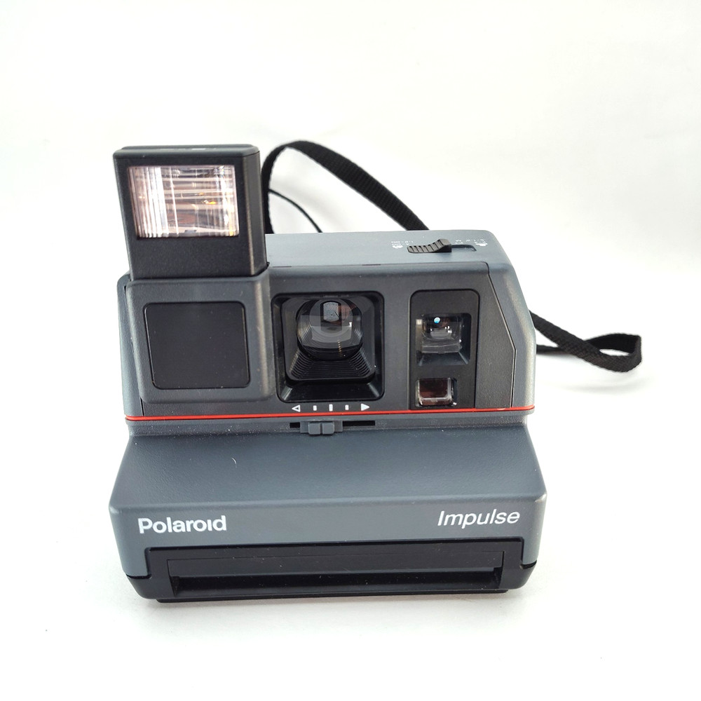 Vintage Polaroid 600 Impulse Instant Camera With Strap UNTESTED