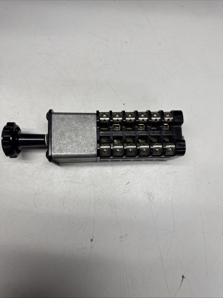 NEW GENERAL ELECTRIC TYPE SBM SWITCH 10BR011