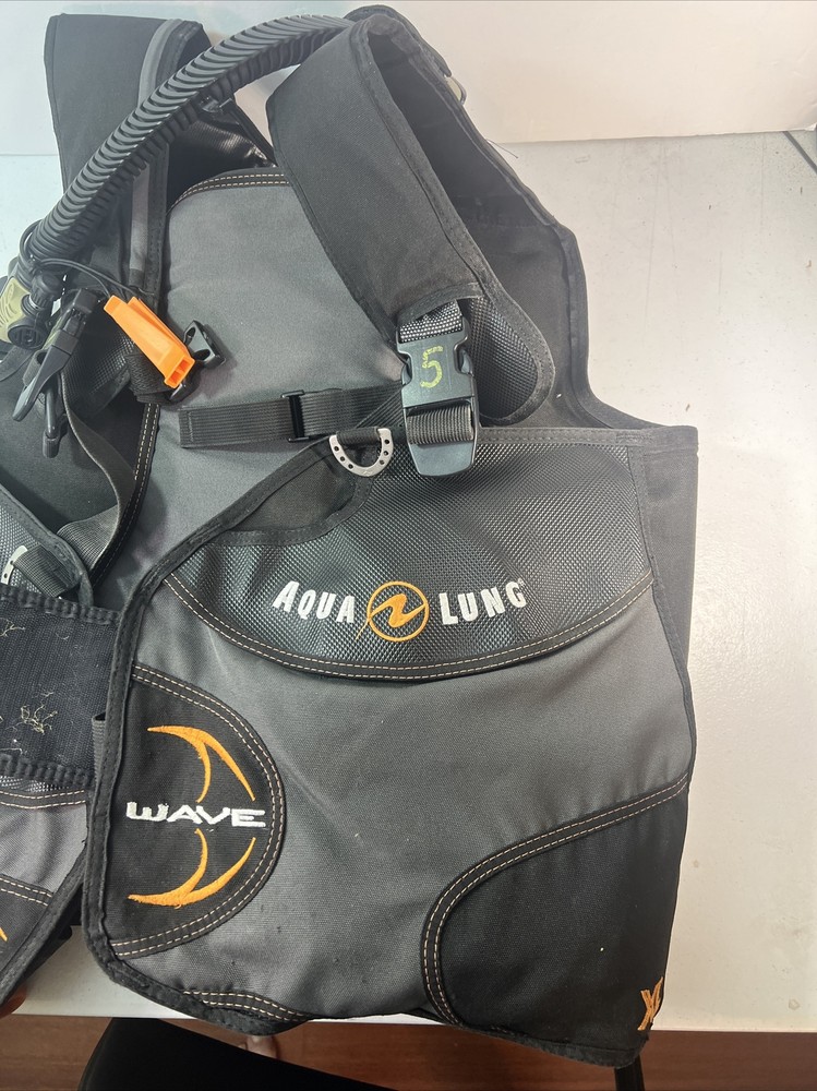 Aqualung Wave BCD Size XL Scuba Diving AQUA LUNG