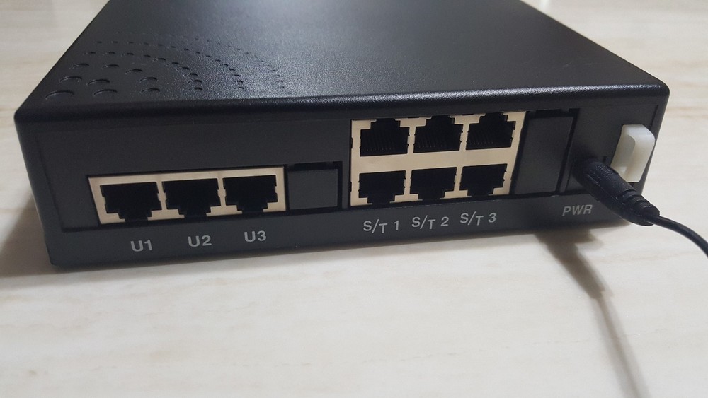 Alpha Telecom Triple NT1 UT-3620B