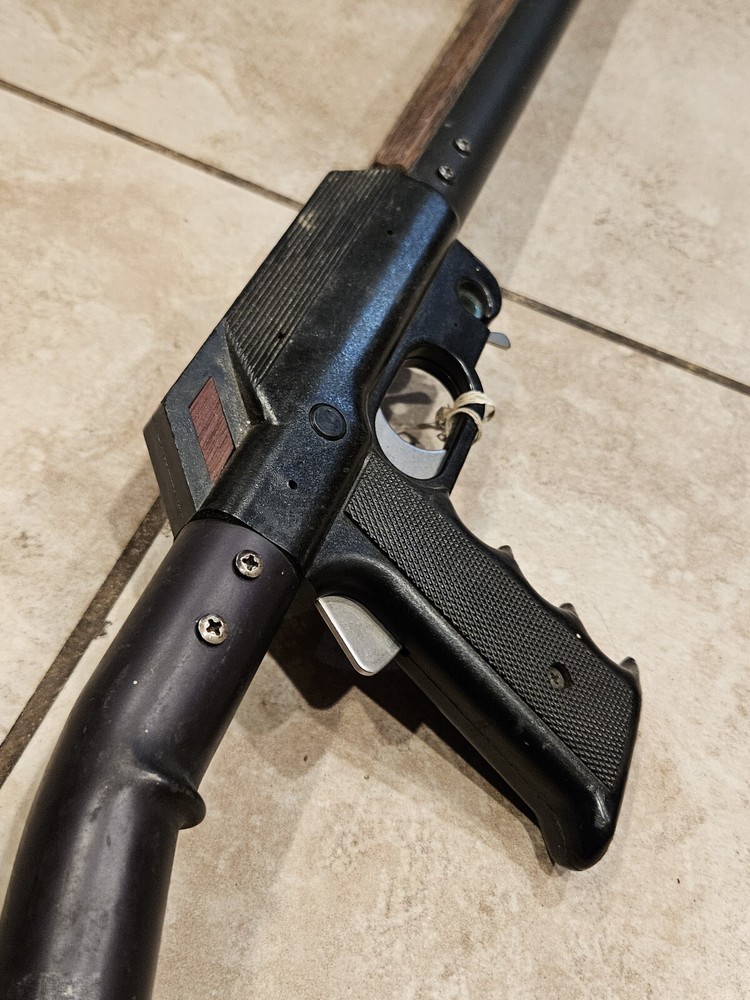 IN DEPTH INC. Vintage Speargun VIPER 30