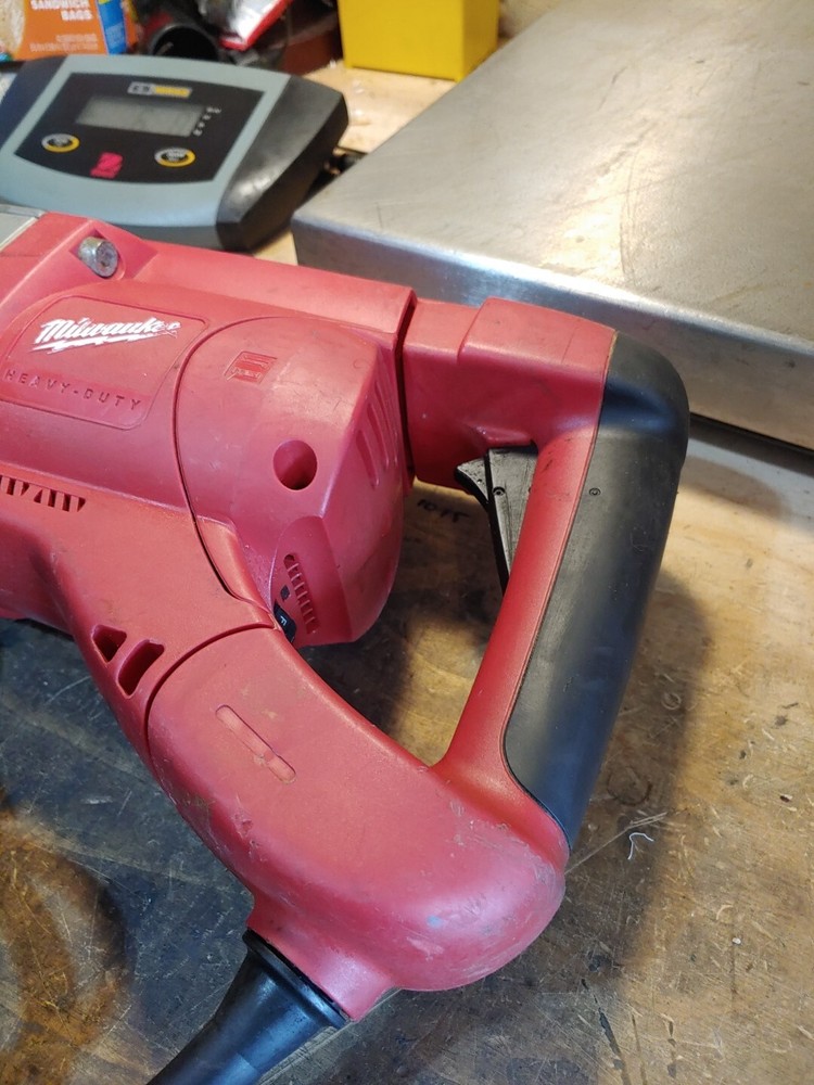 Milwaukee Corded SDS-Max Demolition Hammer