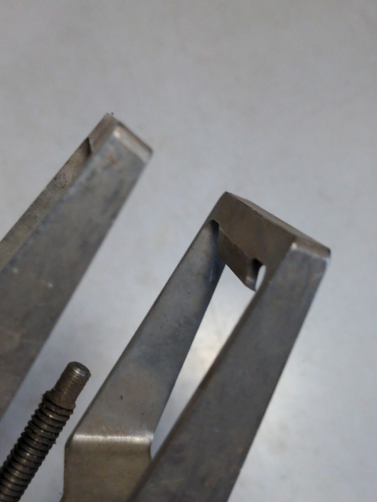 Adjustable Cutter setting Clamp