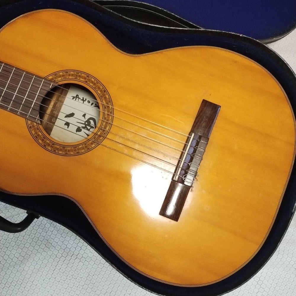 Classical Guitar with Case 6 Strings