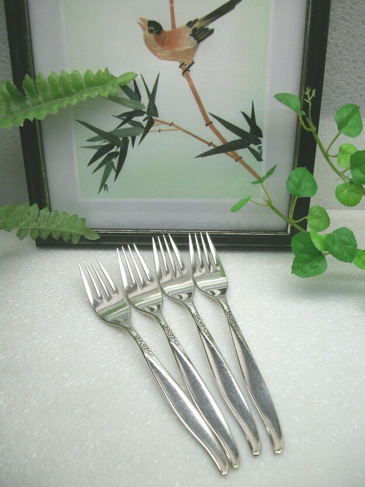 4    Oneida Silver Community  WINSOME I  Silverplate  Dinner Forks 1959