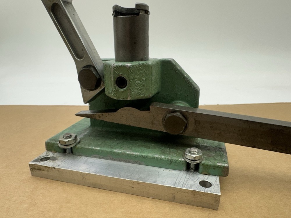 RCBS Bench Mounted Auto Priming Tool Not Complete See Pics