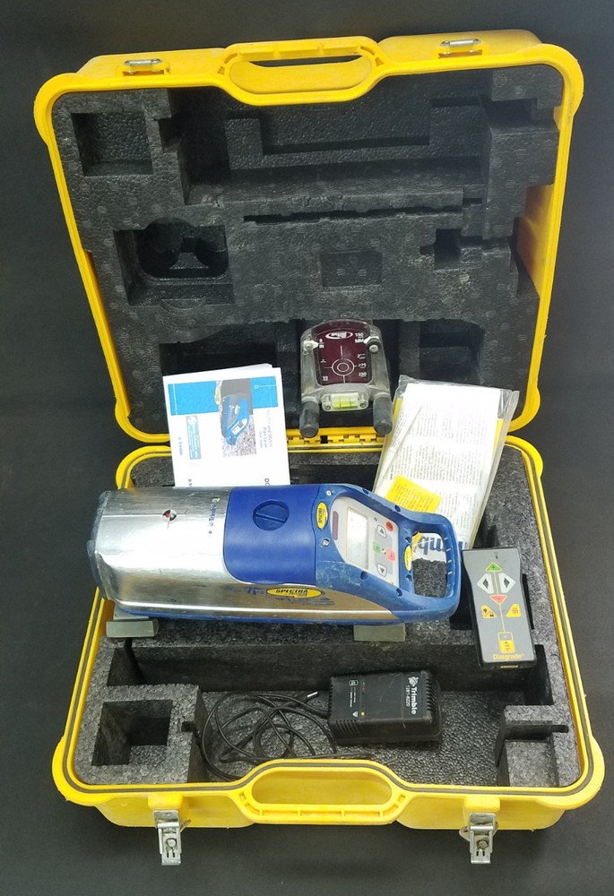 Spectra Precision DG711 Red Beam Pipe Laser - 62