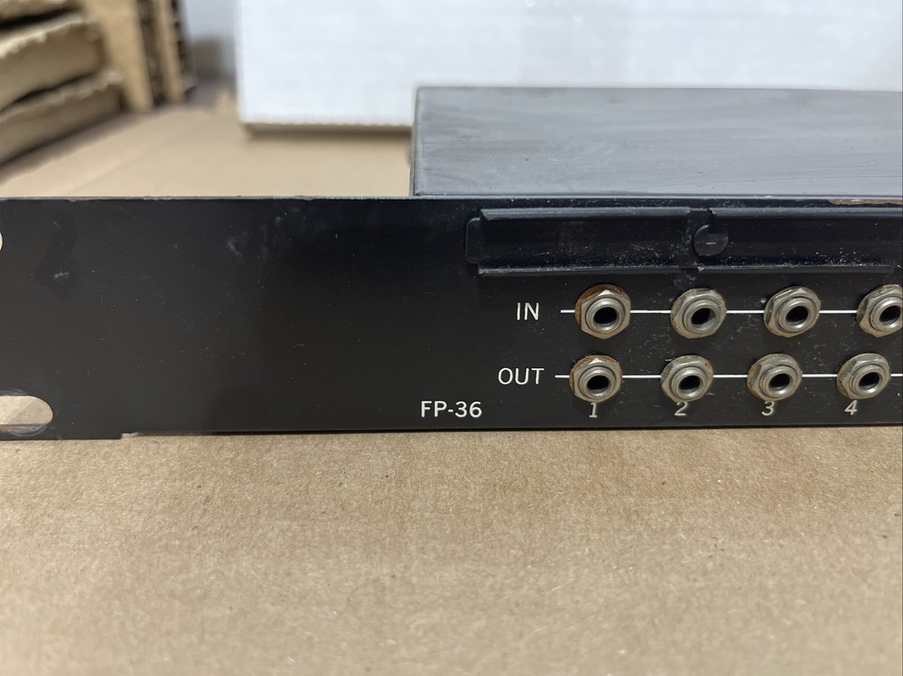 Russound FP-36 Rackmount Audiojack