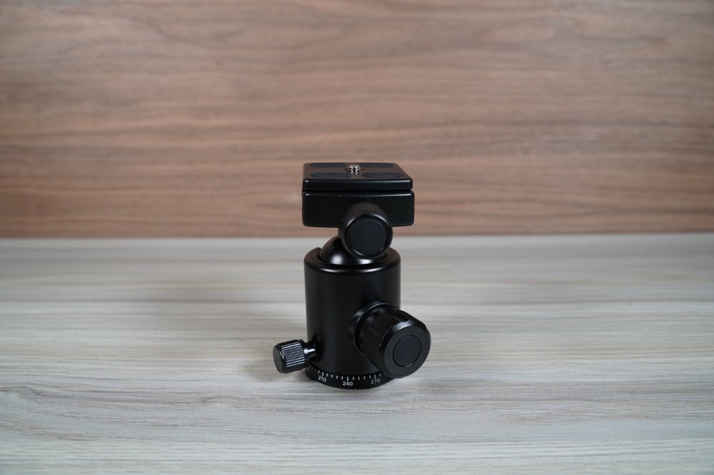 joilcan tripod head With Quick Release Plate And Level - new