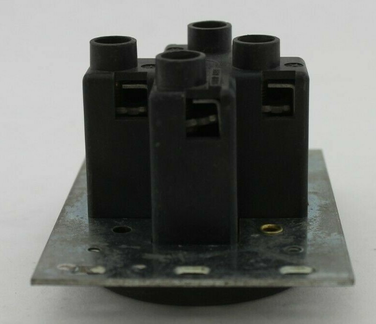Arrow Hart NEMA 14-30 Flush Receptacle