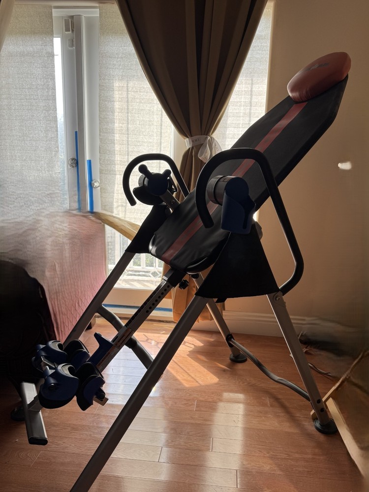 IRONMAN Height-Adjustable Inversion Table