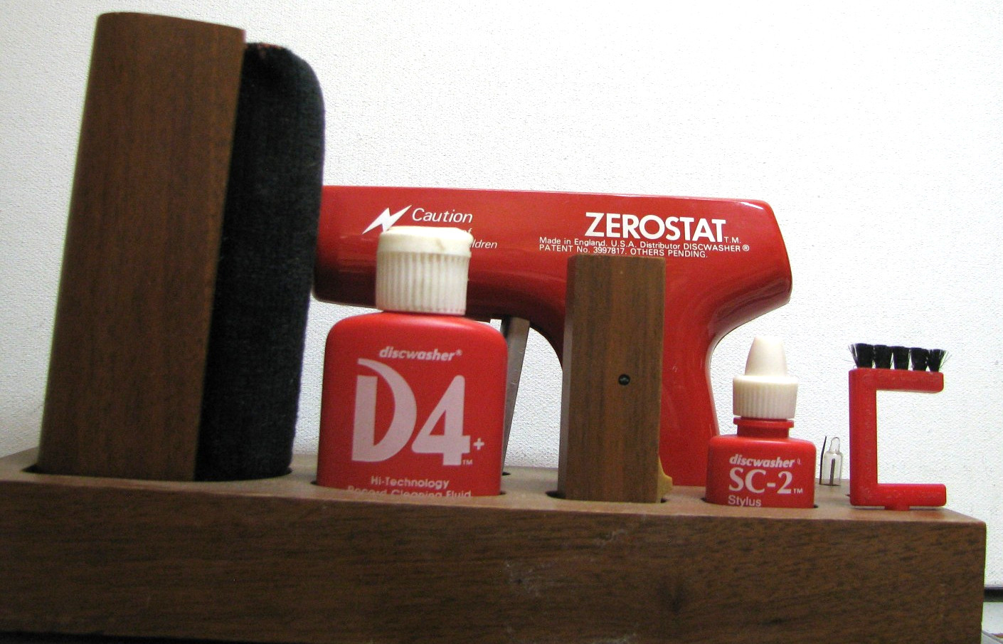 Vintage Zerostat Gun Discwasher Cleaning Kit with Case for Vinyl Records