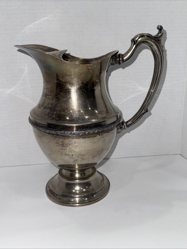 VINTAGE SERANCO B M  MOUNT EPNS FOOTED WATER PITCHER 9.5”