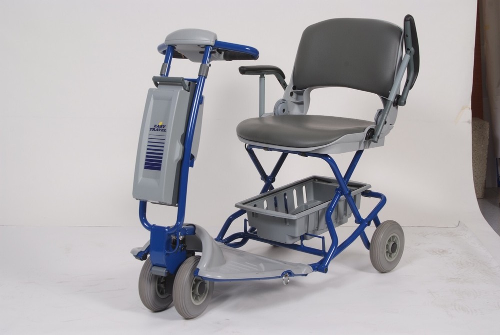 Tzora Feather Light Scooter with Red or Blue- NEW