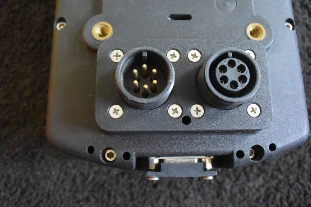 Trimble Control Panel Model SCB21 P/N: 295-0947