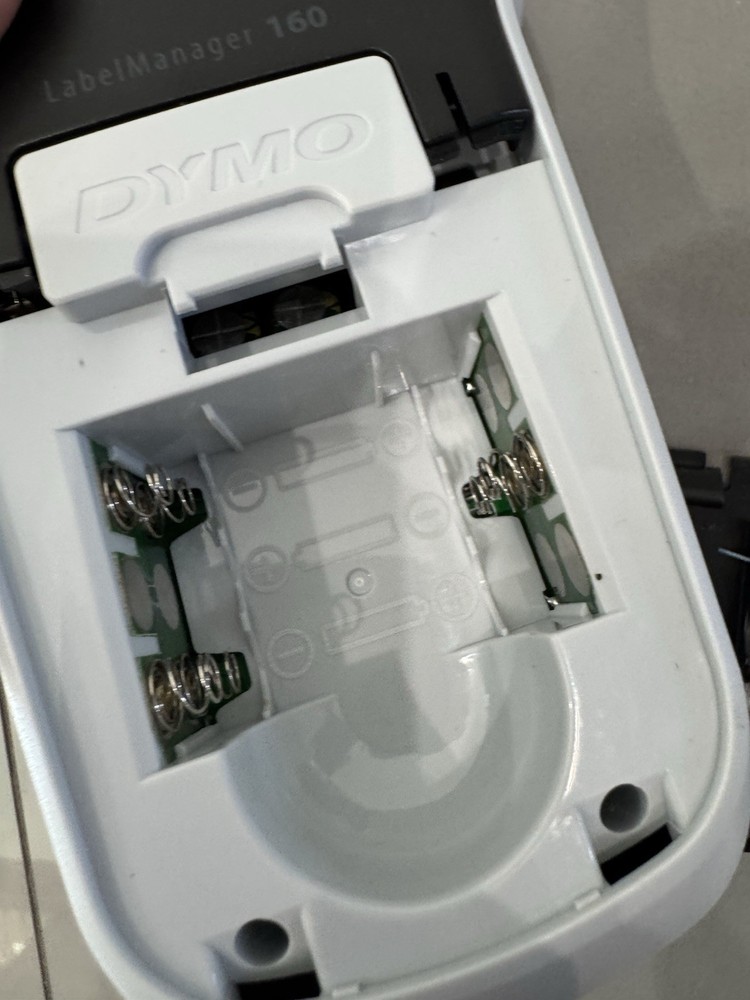Dymo D1 Label Manager 160 Label Printer & Label Roll Excellent Condition