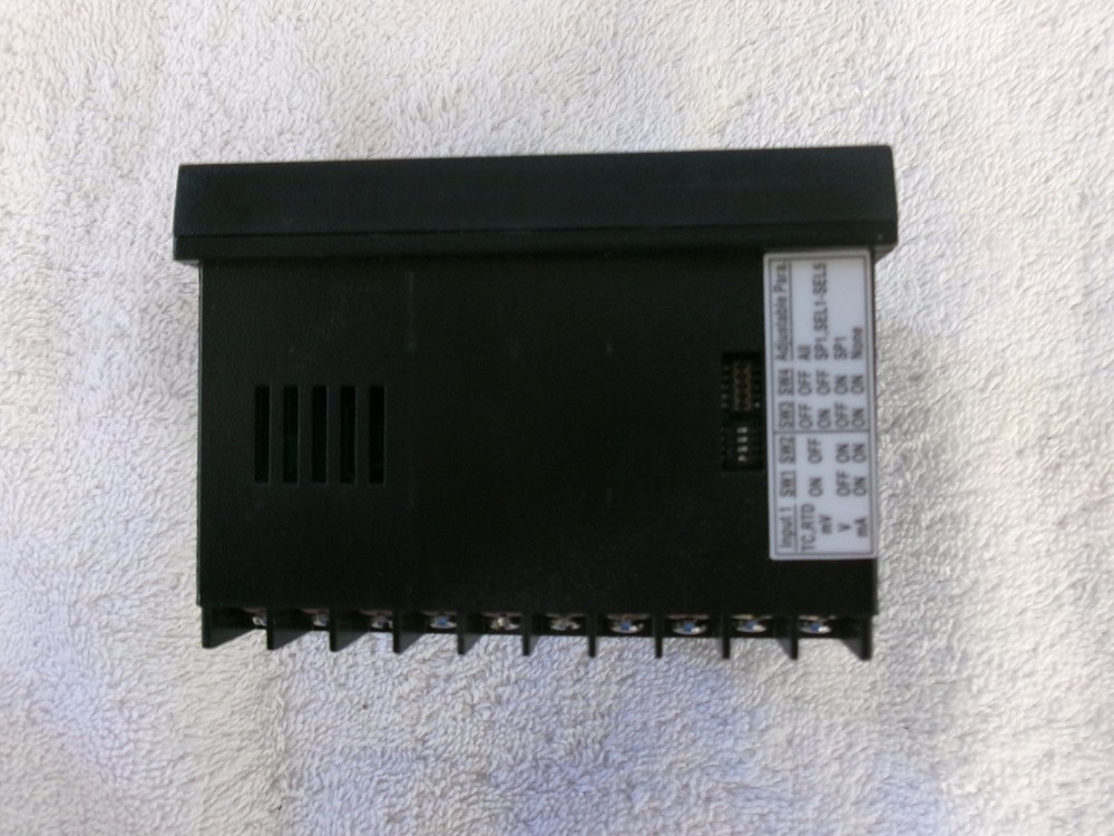 FUTUREDESIGN Temperature Controller FDC-4300 4300-41300030
