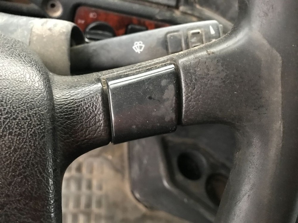 Volvo VNL Steering Column - Used