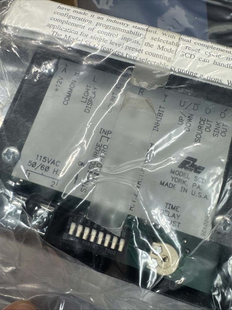 Red Lion Controls SCD00400 Model SCD Time Delay Counter 115VAC