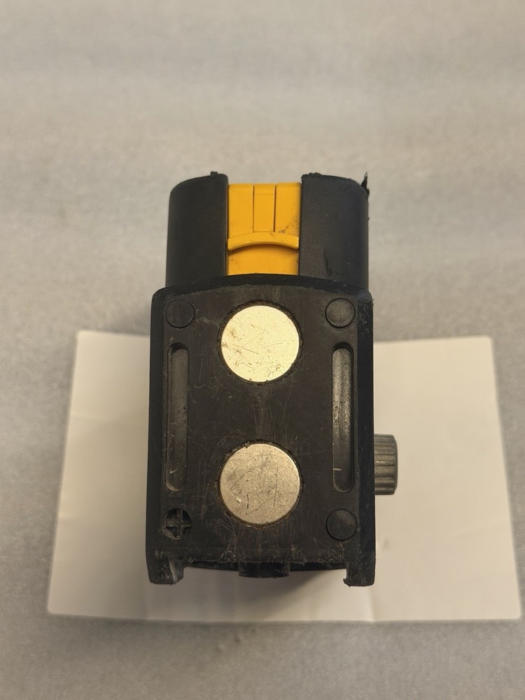 DEWALT DW085 Laser Level Red 5 Beam Pointer [ only Tool ]