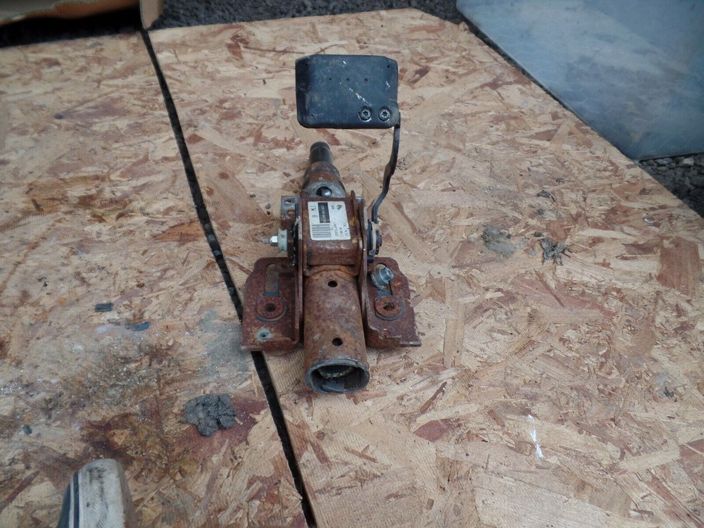 VOLKSWAGON GOLF MK4 STEERING COLUMN