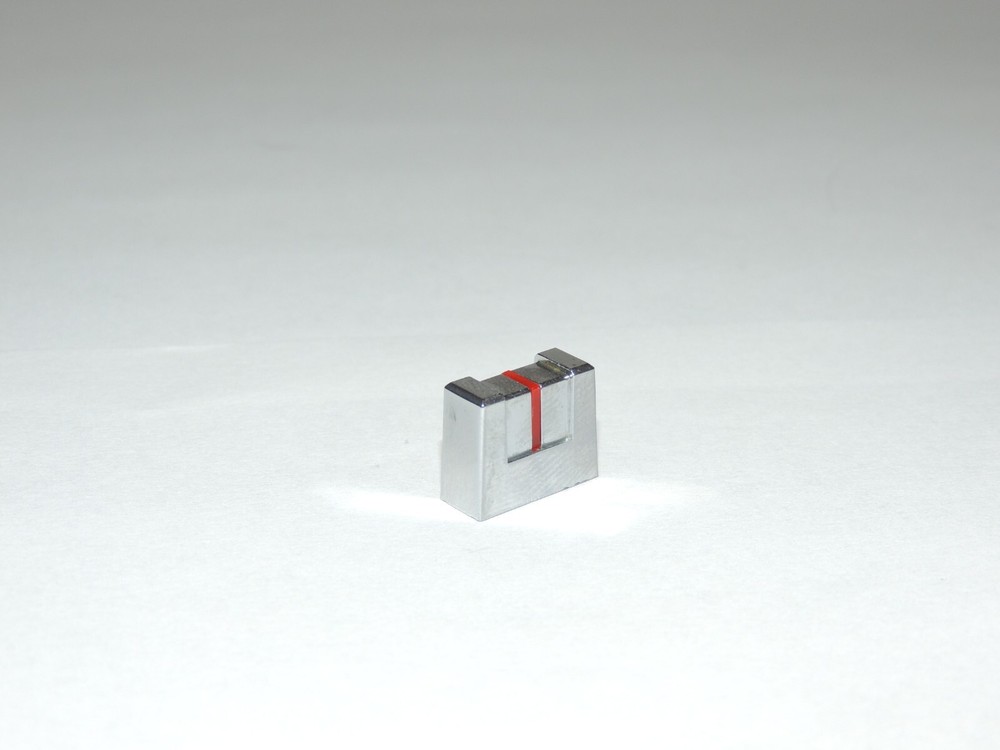 MCS-3035    EQ Control LED Slide Knob