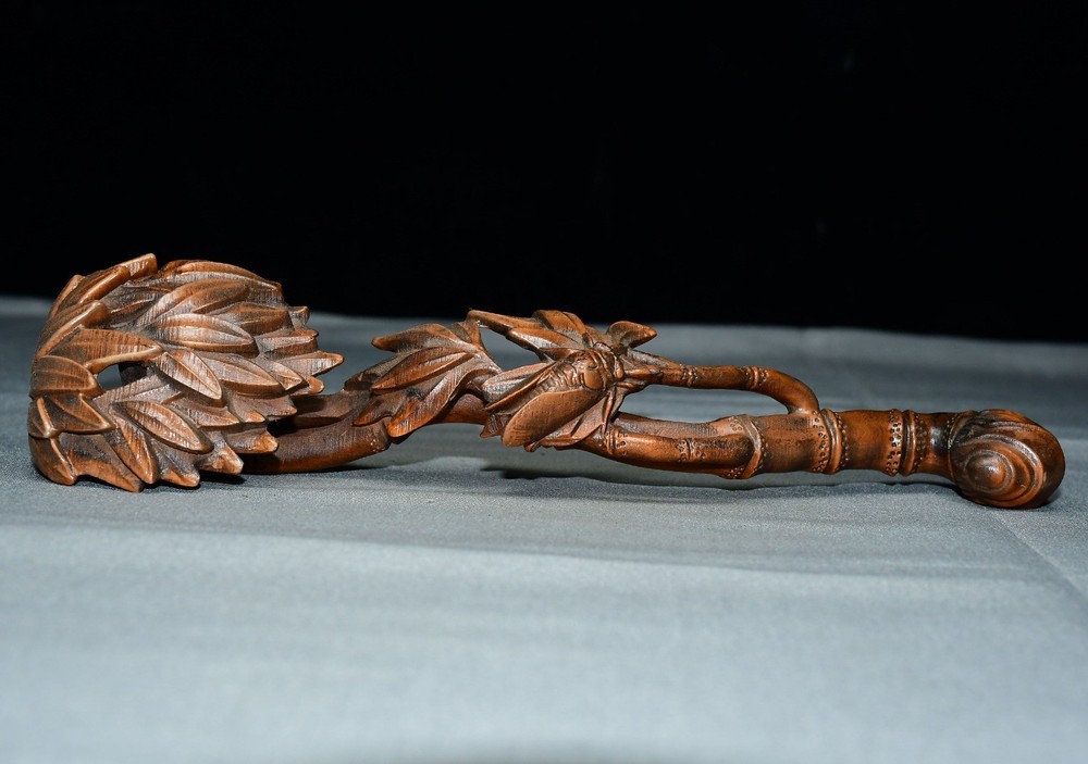 Exquisite Small Leaf Boxwood Bamboo Leaf Ruyi Ornament