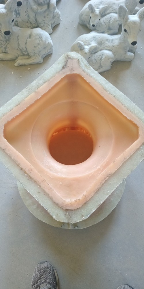 Polyurethane flexible mold with a plastic frame"Flowerpot grapes"