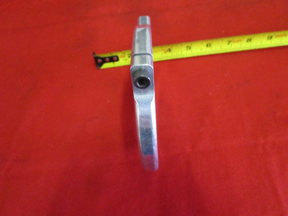 PRO-WERKS BOTTLE MOUNTING BRACKET 4" DIAMETER BOTTLE, 1/2" Thick