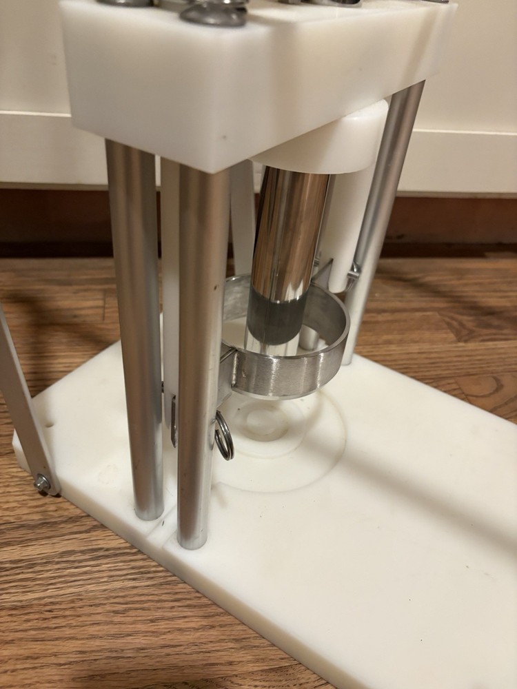 Display Specialties Commercial Pineapple Corer / Peeler Countertop