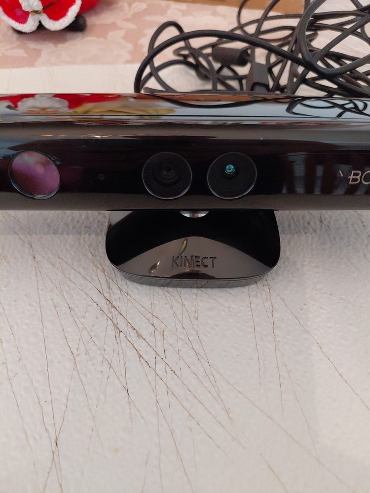 Microsoft LPF-00004 Motion Sensing Gaming Controller For Xbox 360 Tested Works