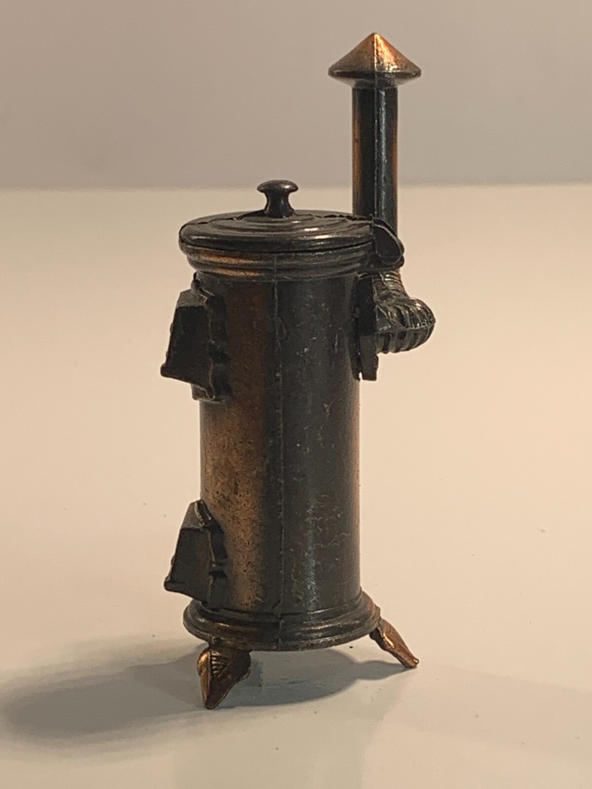 Vintage Die Cast Pencil Sharpener "Late 1800s Cast Iron Style Stove" PSA3