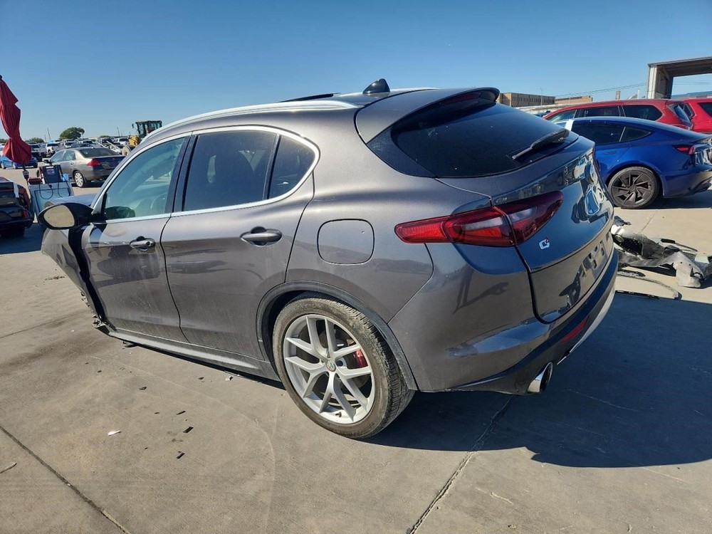 Camera/Projector Camera Front View Windshield Mounted Fits 18-24 STELVIO 363689