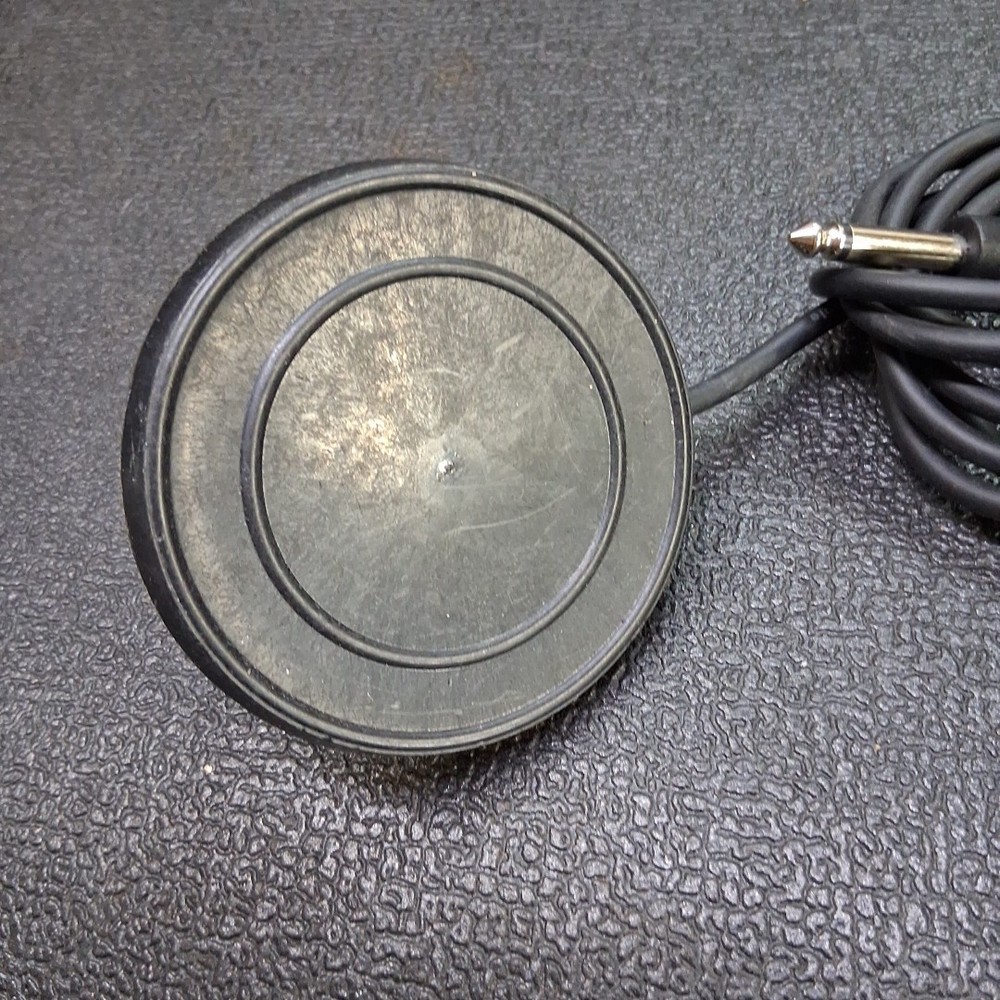 Guitar Amp Single Push Button Round Black Metal Footswitch Control