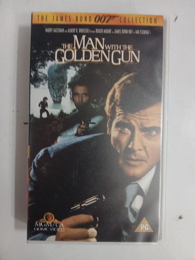 18x James Bond VHS Video Collection