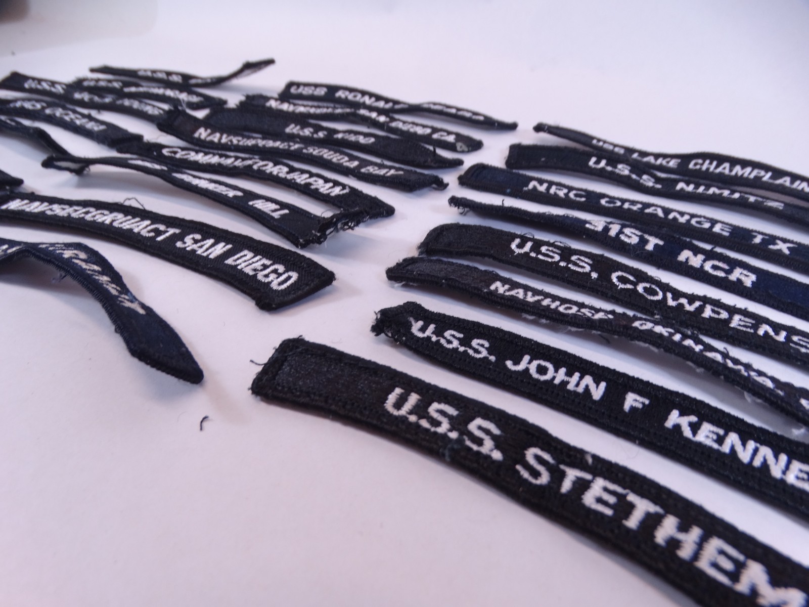 Lot of 24 - US NAVY SHOULDER STRIP TAB Rocker Patches USS Military USA America