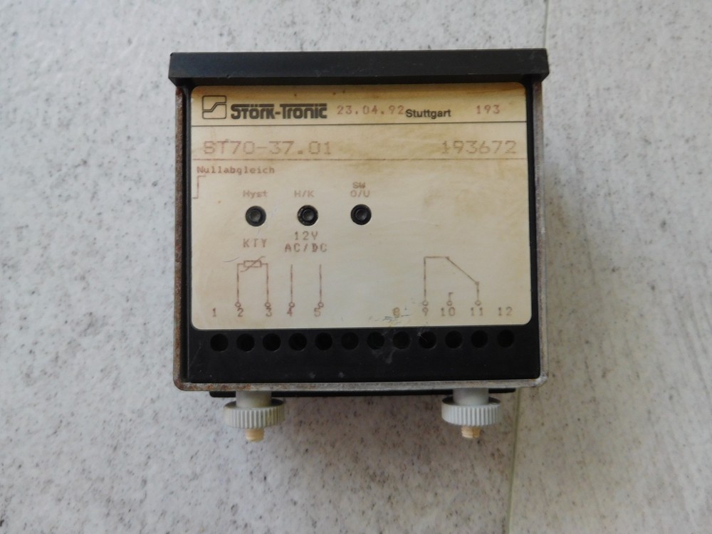 Störk Tronic ST70-37.10, temperature controller, 12V AC/DC