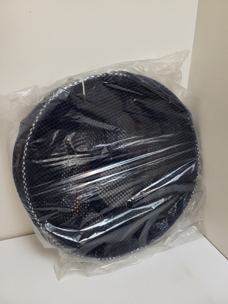 Large 24" Fish Net & Livewell - Black