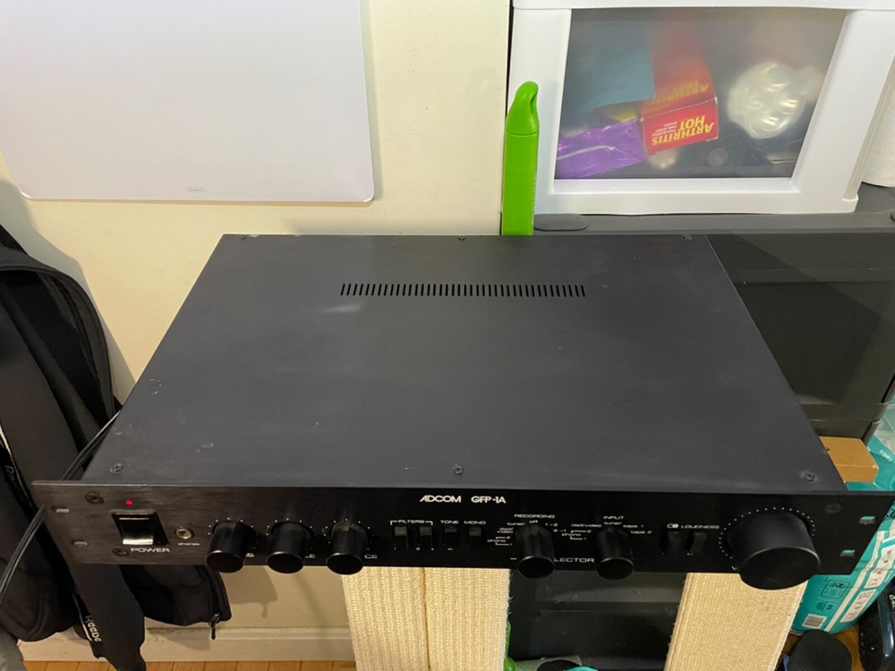 ADCOM GFP-1A STEREO PREAMPLIFIER