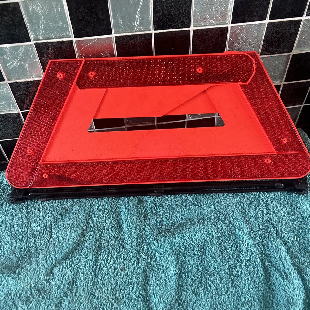 Audi A4 2003 Emergency Triangle