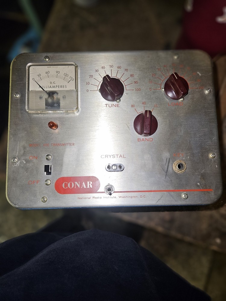 CONAR Model 400 Ham Radio Transmitter Blue Silver Tune Band Controls Meter