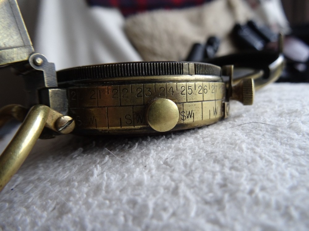 1917 WW1 issued army prismatic marching compass , E.R.WATTS & SON