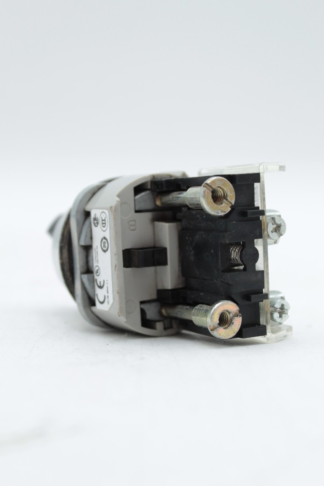 Allen-Bradley 800T-H2A 2-Position Selector Switch
