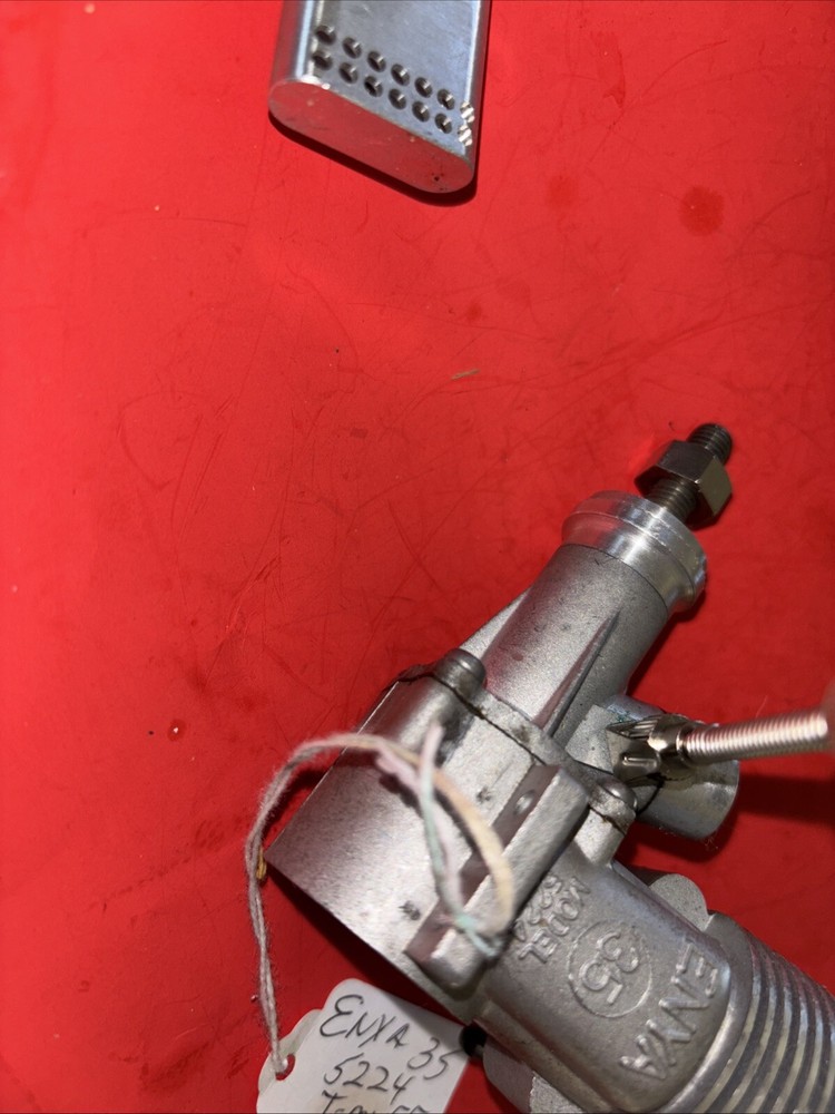 ENYA 35 5224 STUNT ENGINE & T-MUFFLER COMPLETE NICE #101