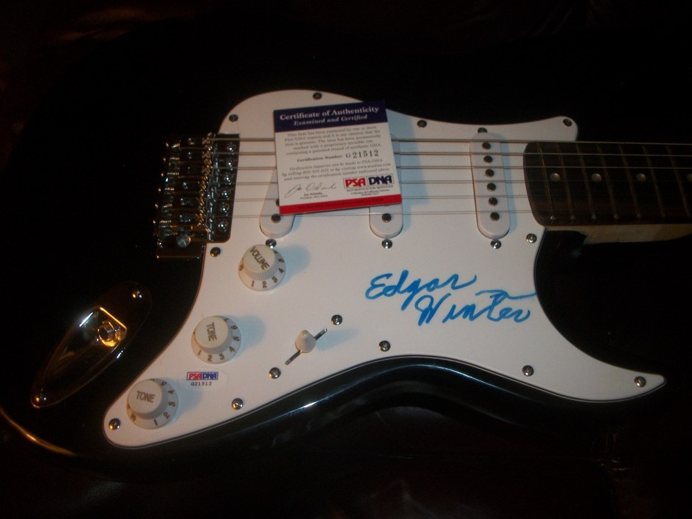 FANTASTIC EDGAR WINTER SIGNED  GUITAR CERTIFIED BY PSA DNA NICE