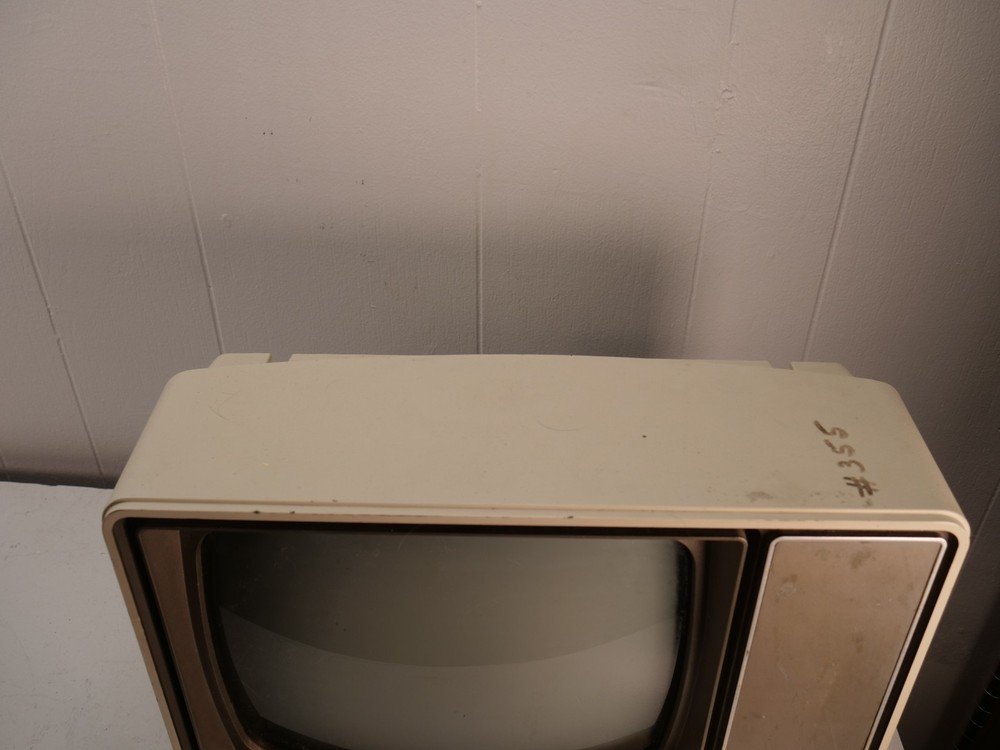 Zenith Data Systems Computer Monitor ZVM-121