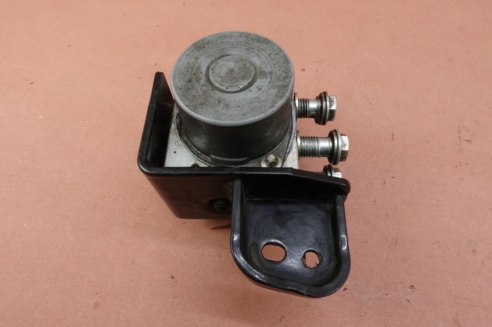 2008-2013 Harley Davidson Dyna Fat Bob FXDF ABS Brake Pump & Module